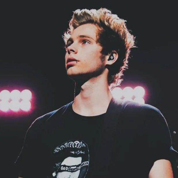 chat with ai character: luke