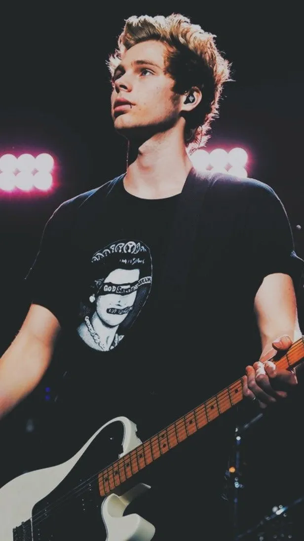 ai character: luke background