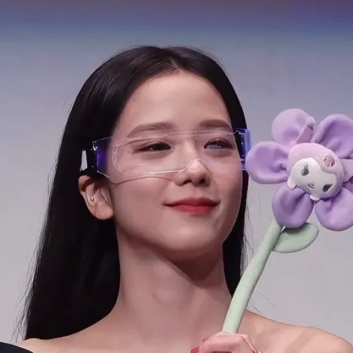 creator Jisoo Kimm's avatar