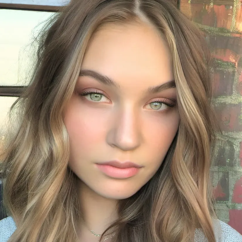 chat with ai character: Maddie