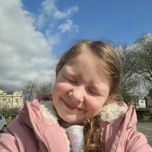 creator amelia June's avatar