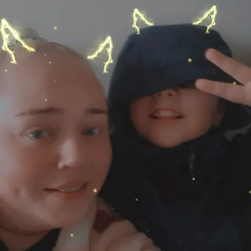 creator riley young's avatar