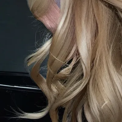 chat with ai character: 𝓡𝓸𝓼𝓲𝓮🐚