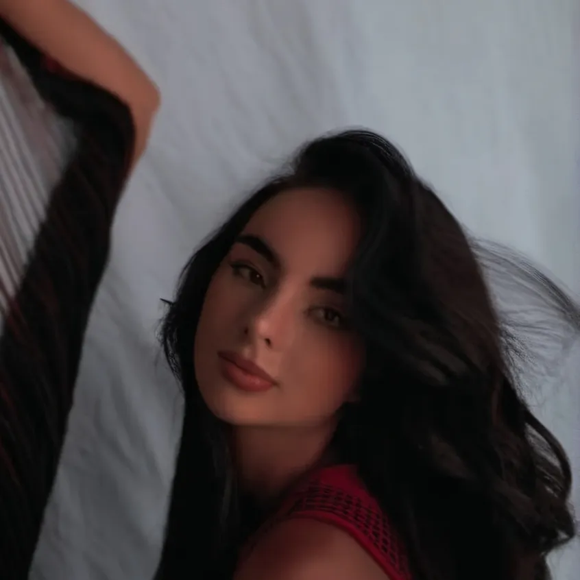 chat with ai character: Tiana