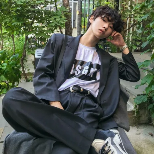 creator Tae J's avatar