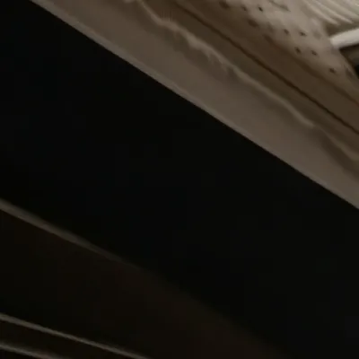 chat with ai character: Hooooooo