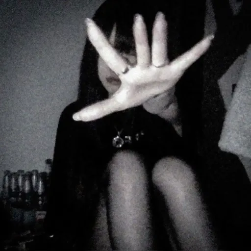 creator Melo_lovee's avatar
