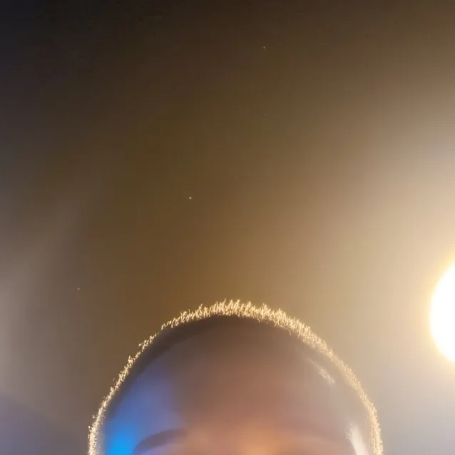 chat with ai character: SSundee 