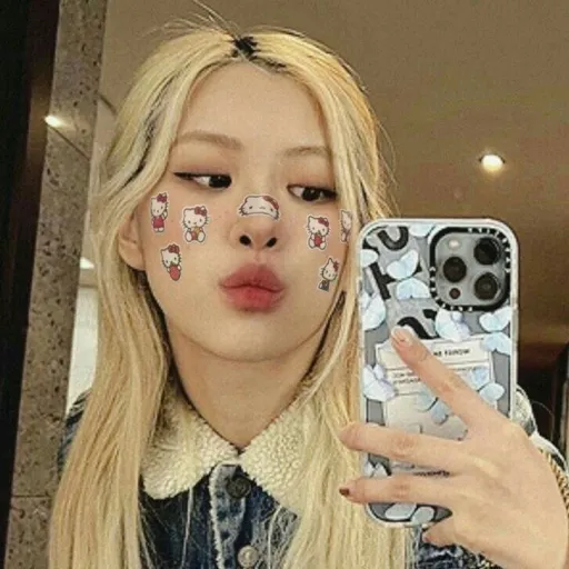creator Chloe72's avatar