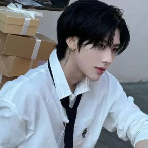 creator Bong myung lee ♡☆'s avatar