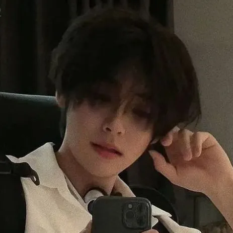 creator kwan jun's avatar