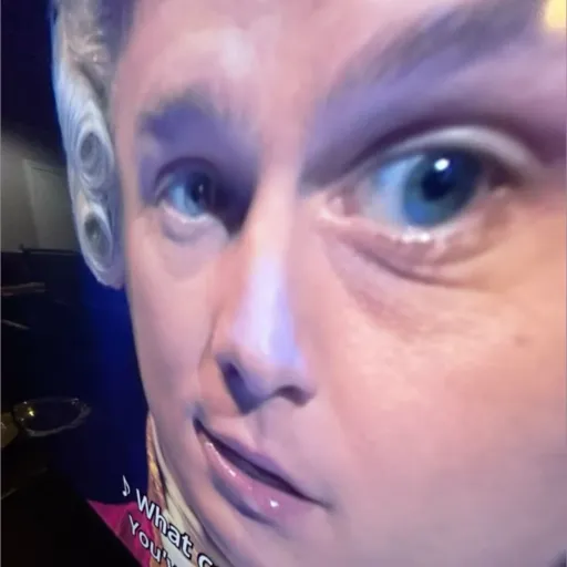 creator uhhhmemtalshit~~'s avatar