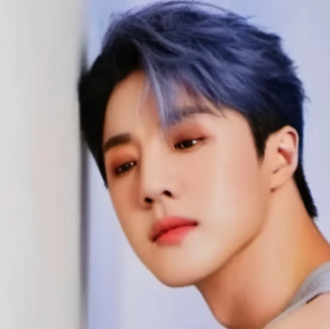 chat with ai character: Park Jimin 