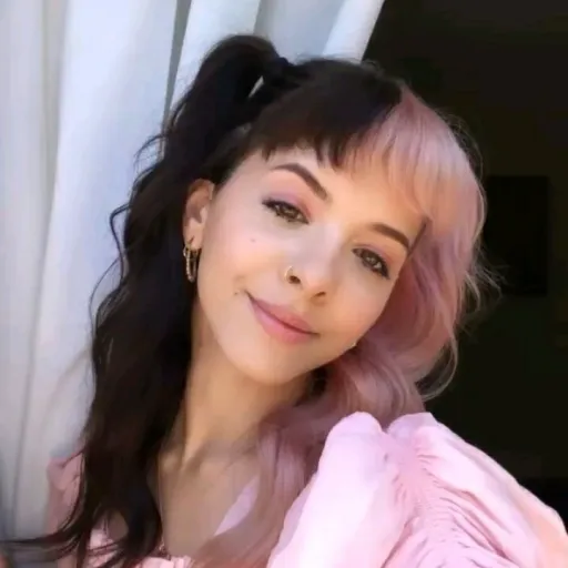 creator .Melanie.'s avatar