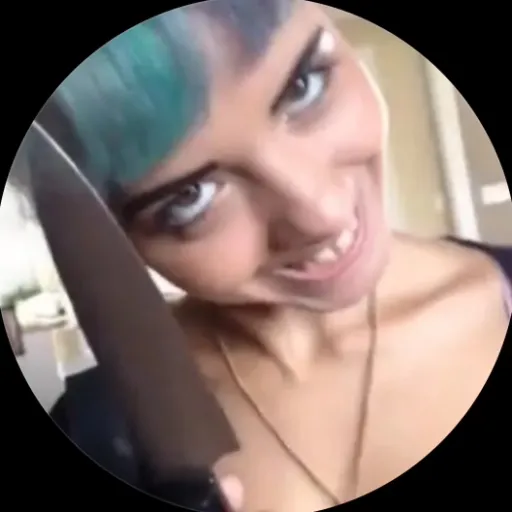 creator Melanielovesu<3's avatar