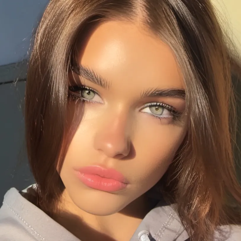 ai character Sarah avatar