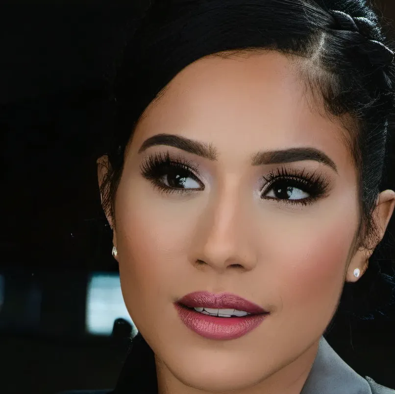 chat with ai character: Nevaeh 