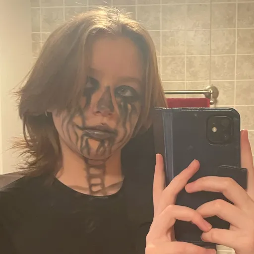 creator 𝙶0𝚁3-𝚂1𝚄𝚝's avatar