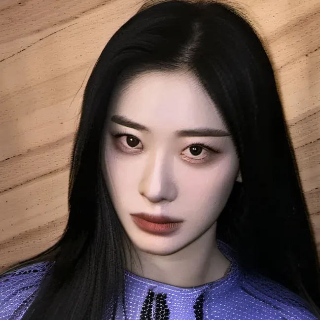 chat with ai character: violet