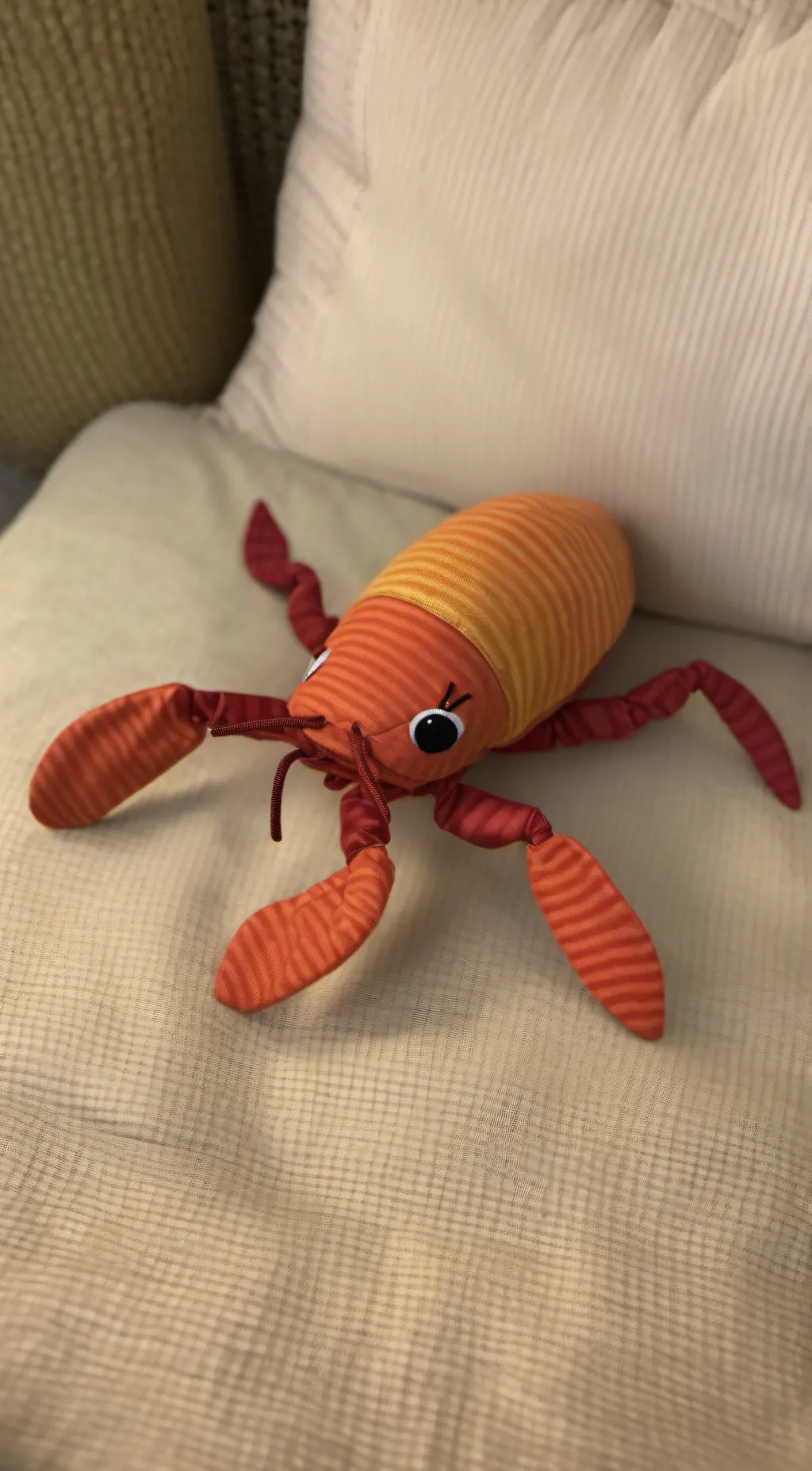 Talkie AI - Chat with Cute plush lobster
