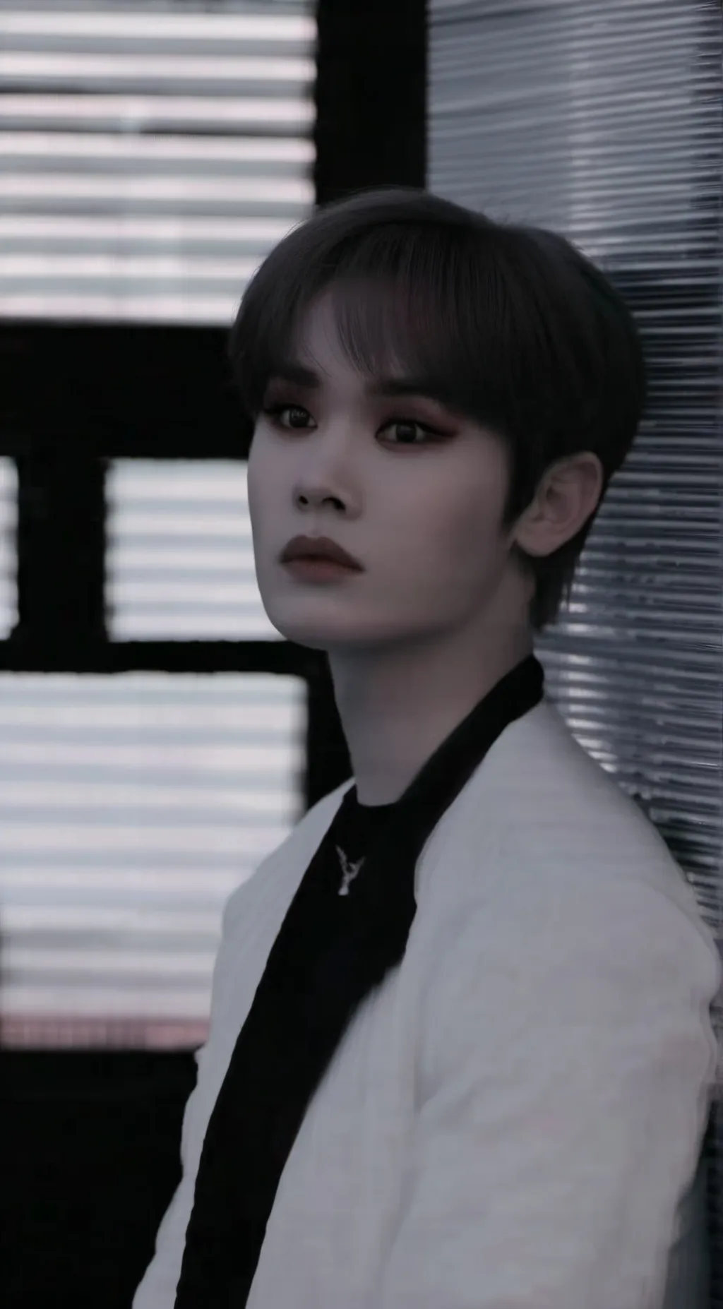 ai character: lee know  background