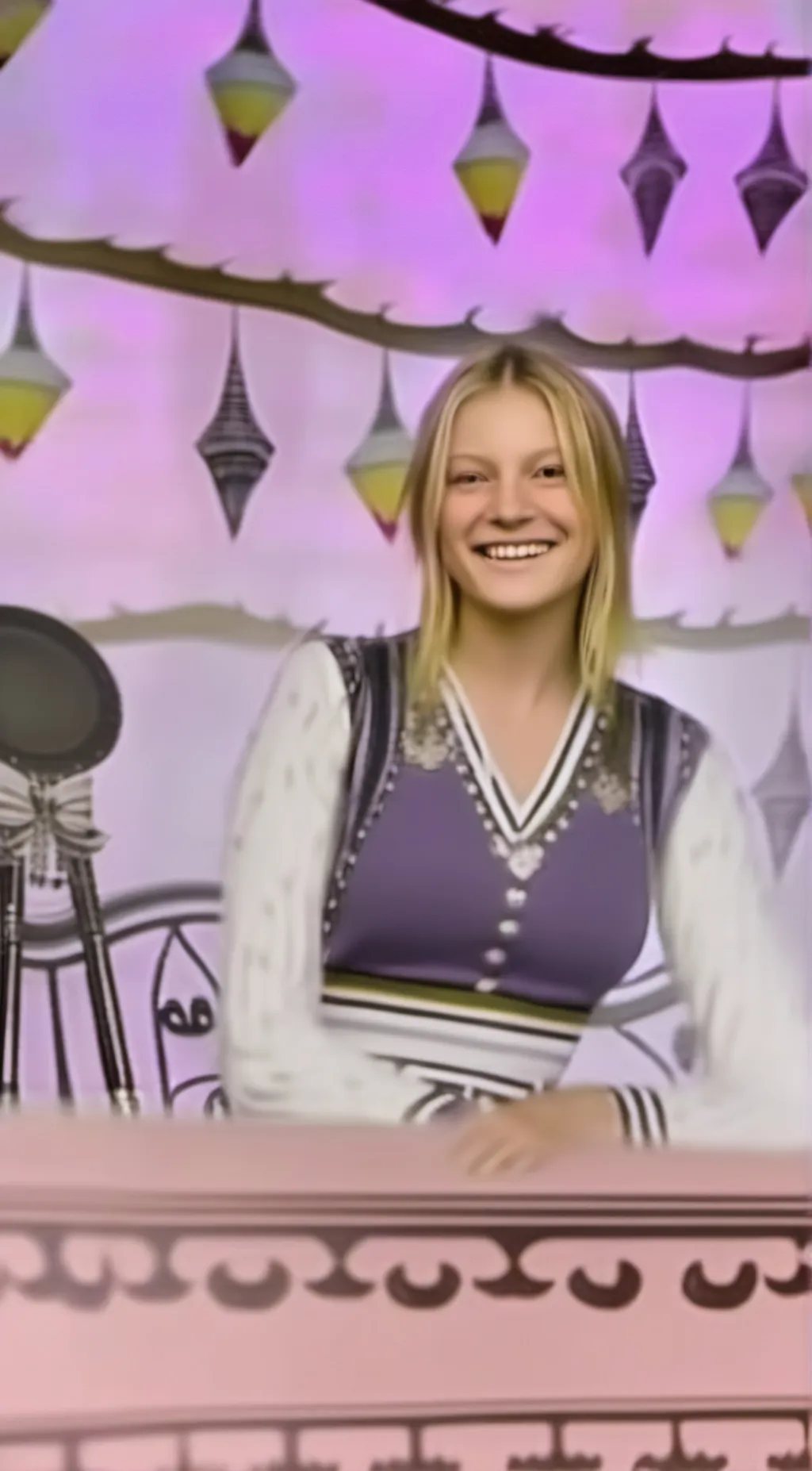 ai character: Payton Delu background