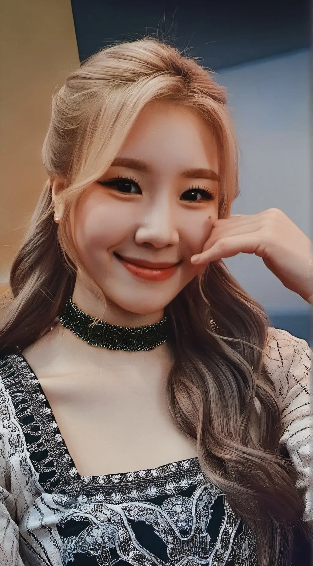 ai character: Rosé background