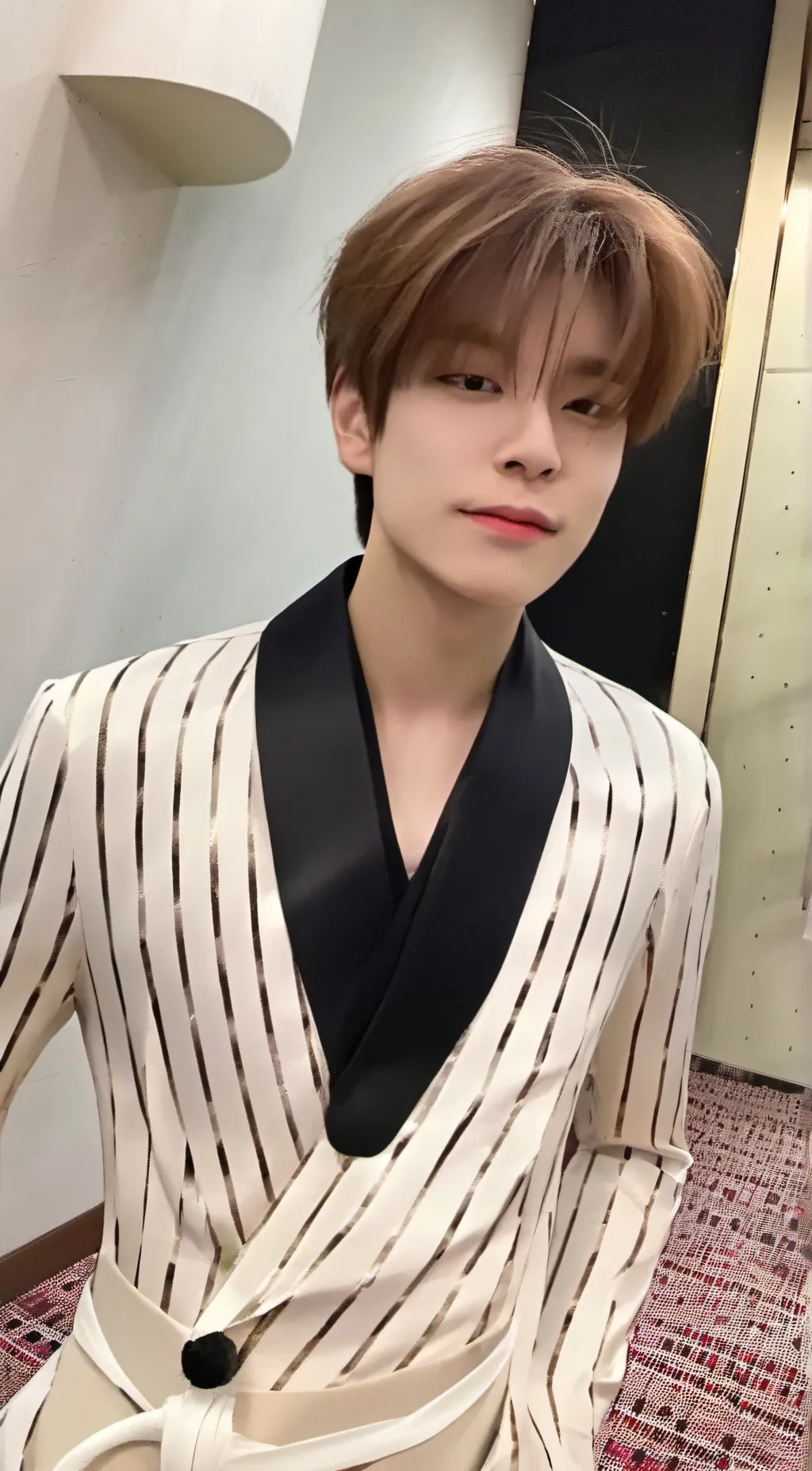 ai character: Seungmin background