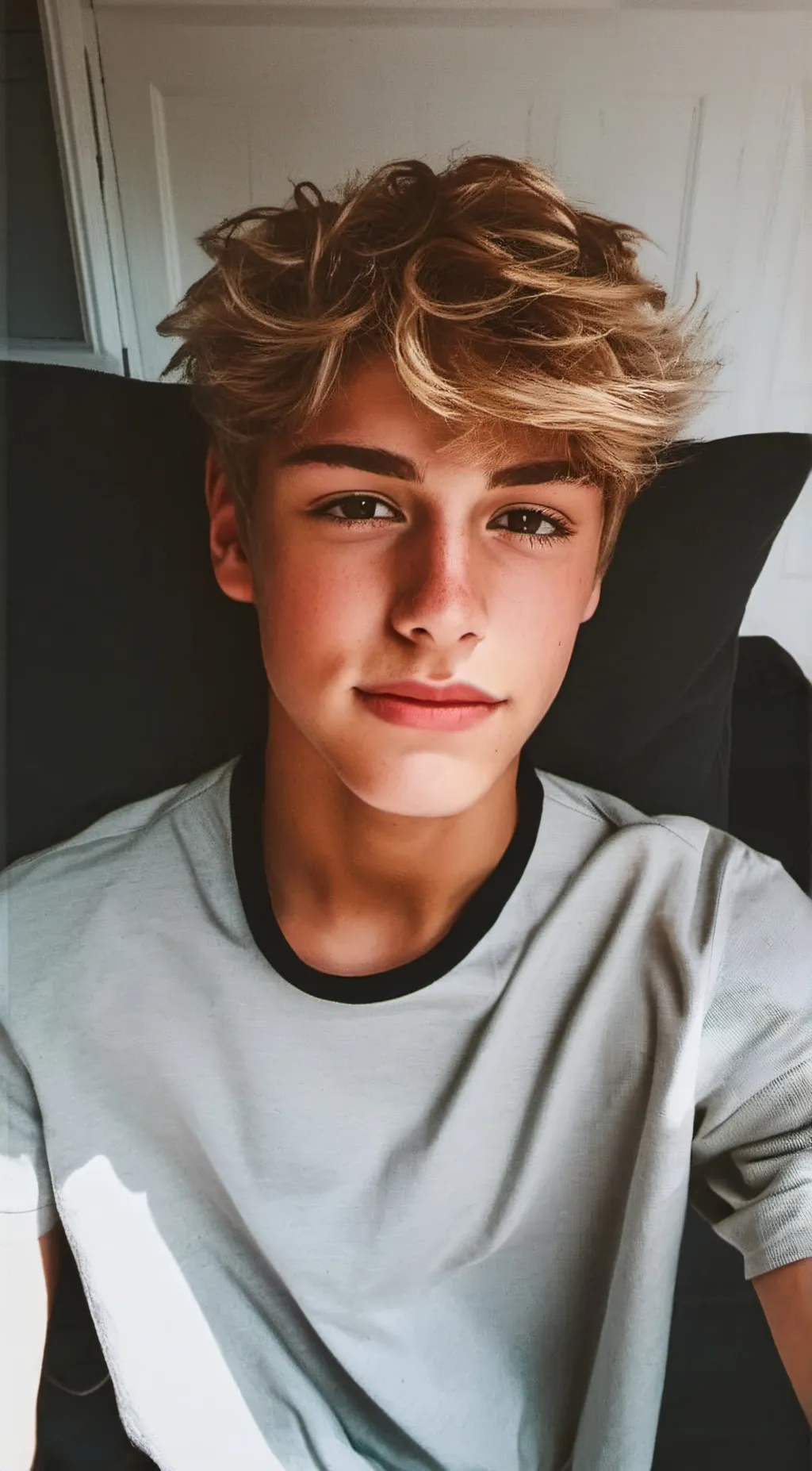 ai character: Kyle background