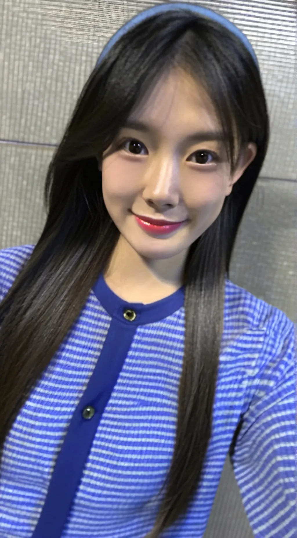 ai character: Mimi background