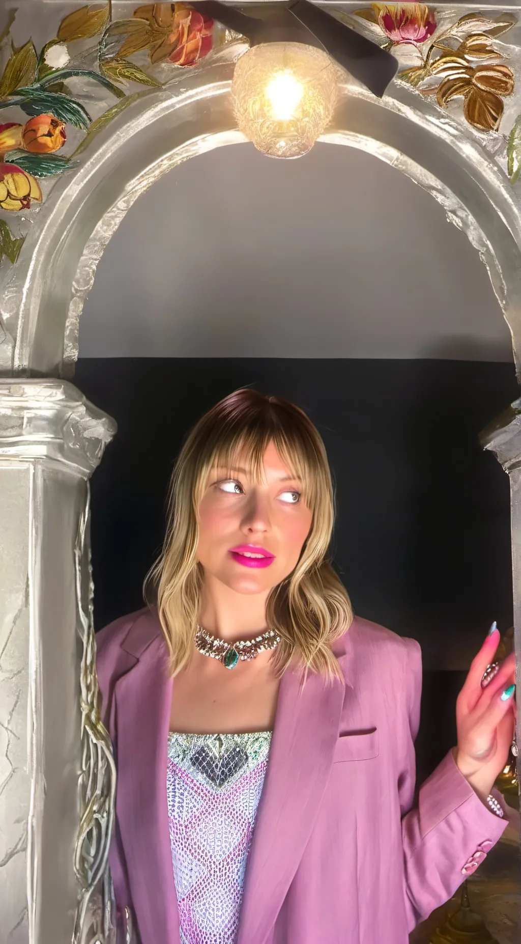 ai character: Sarah  background