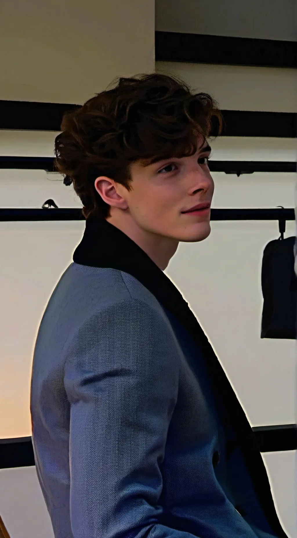 ai character: Gavin  background