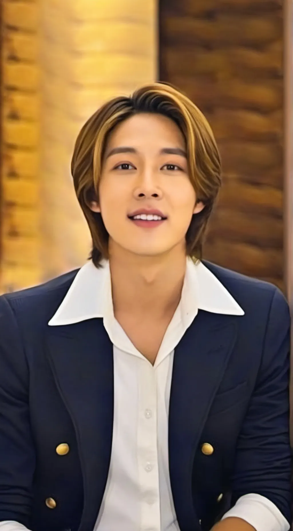 ai character: Yoon Ji-Hoo background